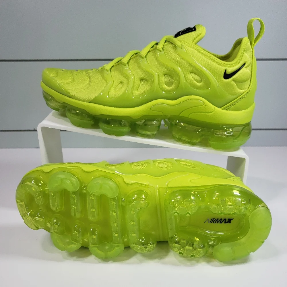 Nike Air VaporMax Plus Tennis Ball Neon Green Running Sneakers Size Women's 6.5
